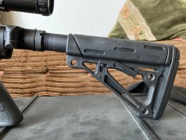 Recenzje: Kolba Hogue AR15 OMC Mil-Spec z tubusem - 1