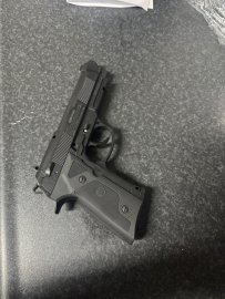 Recenzje: Pistolet pneumatyczny Umarex Beretta Elite II 4,5 mm - 2