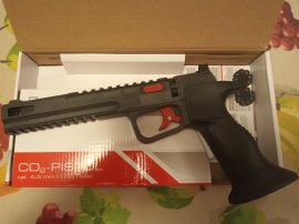 Recenzje: Pistolet pneumatyczny Umarex SPA Expert 4,5mm - 1