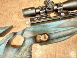 Recenzje: Kolba TAC2 Air Arms S400 UIT Rail Blue/Black - 2