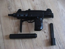 Recenzje: Pistolet pneumatyczny Umarex IWI Mini UZI 4,5mm - 5