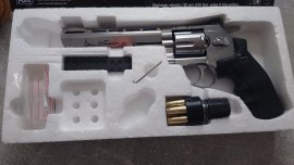 Recenzje: Rewolwer pneumatyczny ASG Dan Wesson 6" silver na śrut 4,5 mm - 2
