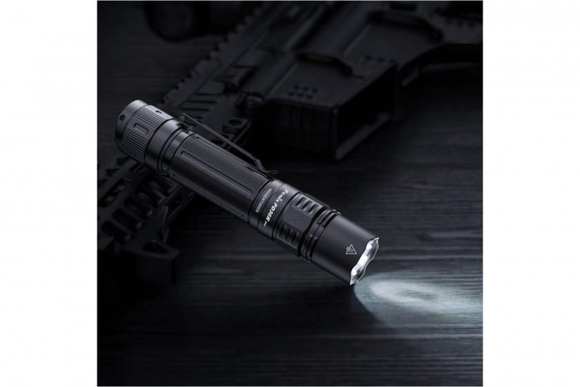 Latarka taktyczna Fenix PD36R PRO 6