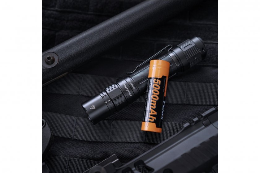 Latarka taktyczna Fenix PD36R PRO 9