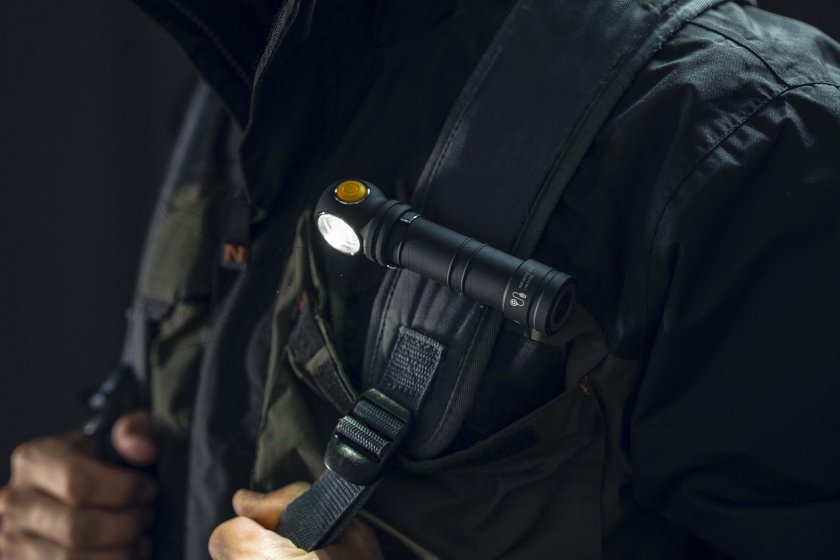 Latarka Armytek Wizard C2 Pro MAX LR zimne światło 8