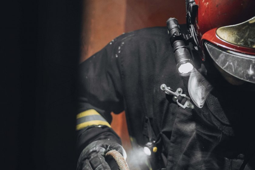 Uchwyt na hełm do latarek Armytek AHM-01 5