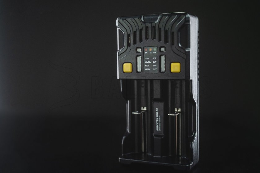 Ładowarka Armytek UNI C2 plug type C 20