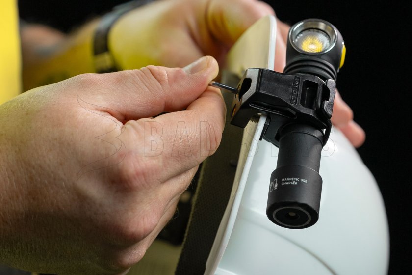 Uchwyt na hełm do latarek Armytek AHM-04 5